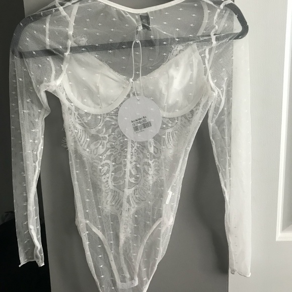 Princess Polly Cherry Bomb White Lace Bodysuit - Picture 4 of 5